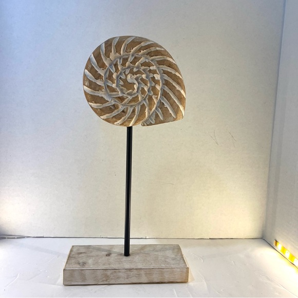 Home Essentials Decorative wooden Sea Shell - Picture 5 of 8